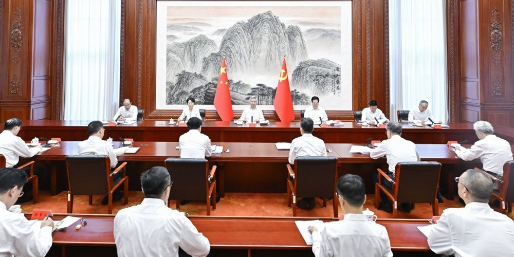李希主持召开中央纪委常委会会议  学习贯彻习近平总书记在庆祝中国共产党成立105周年大会上的重要讲话精神和习近平党建思想